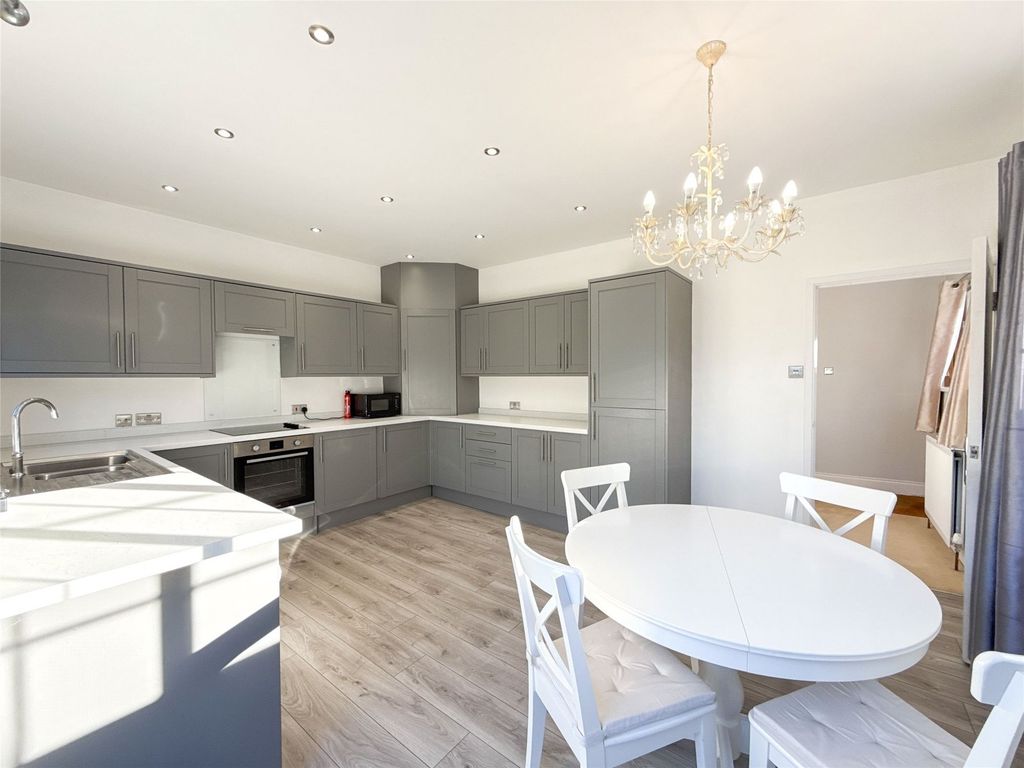 Property photo 3 of 12 Dining Kitchen