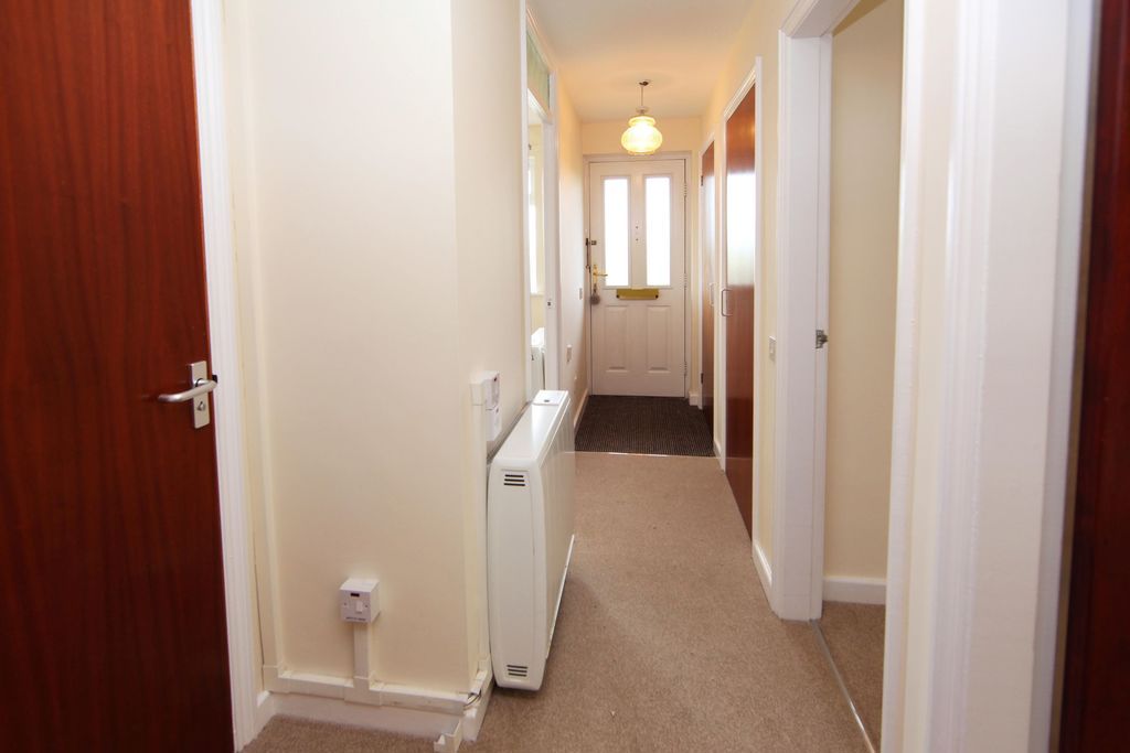 Property photo 2 of 17 Photo 4