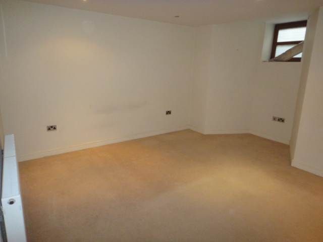 Property photo 3 of 4 Bedroom