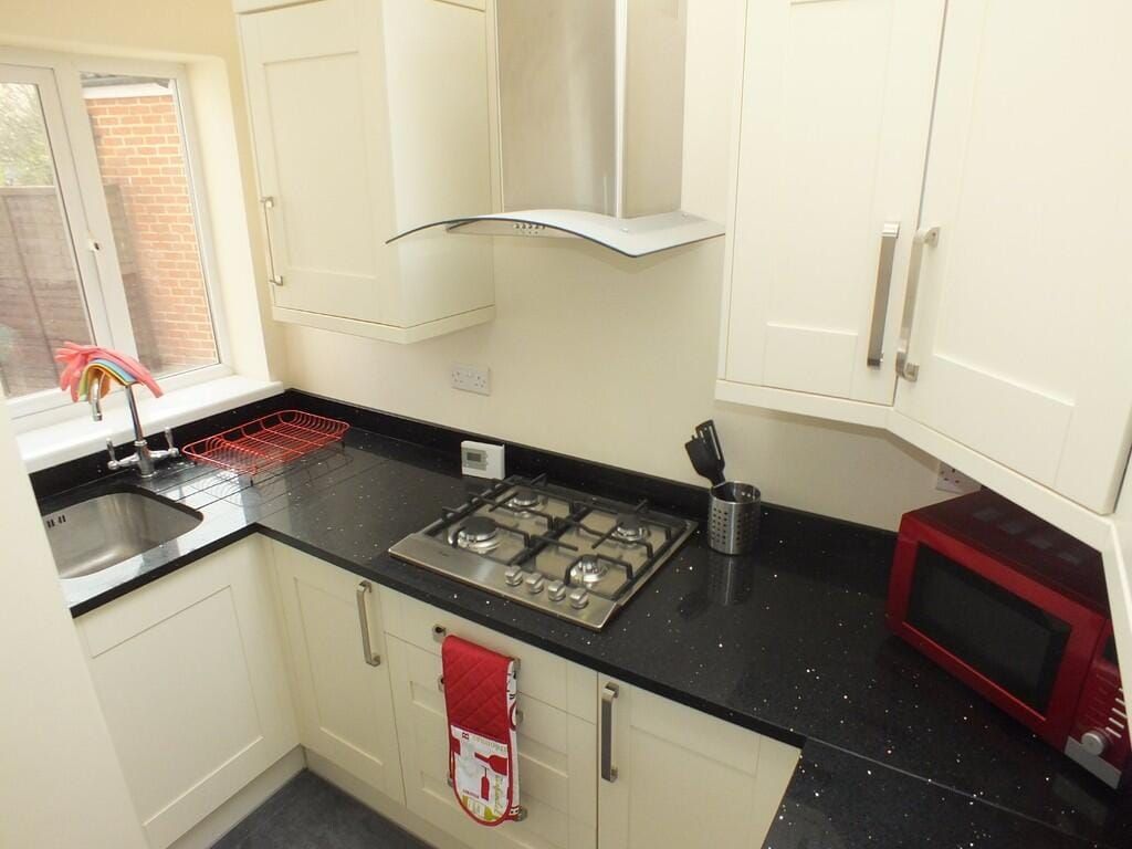 Property photo 3 of 18