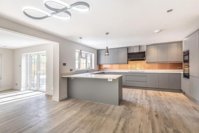 Property photo 3 of 13 Kitchen
