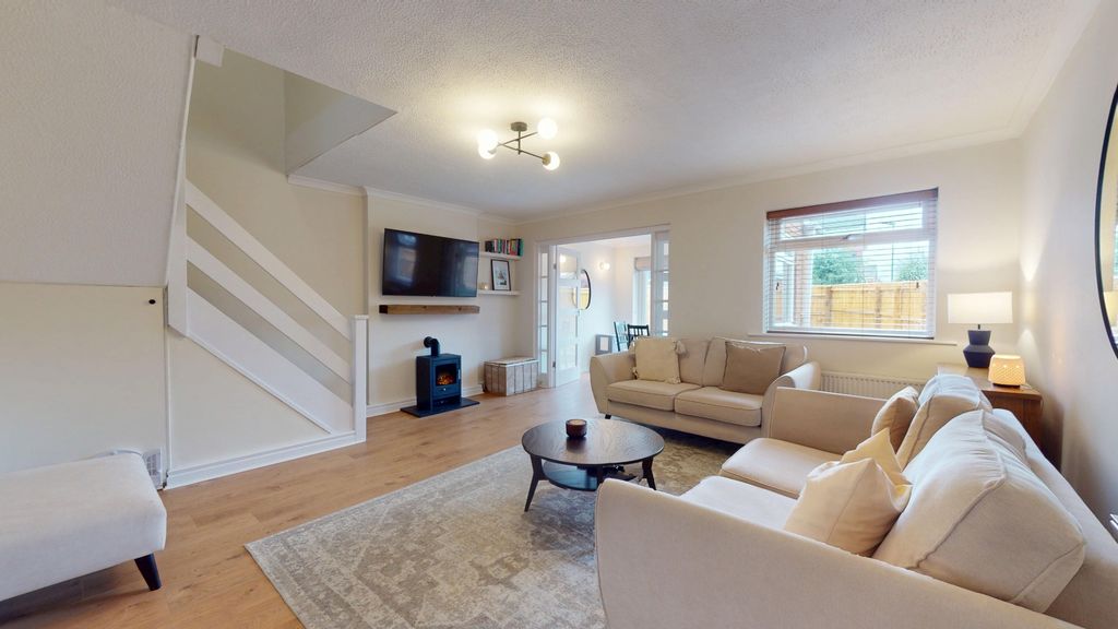 Property photo 2 of 32 4553572