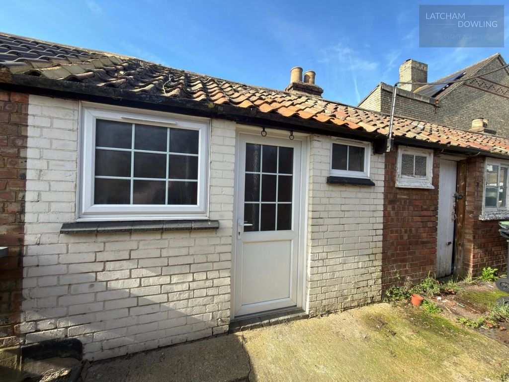 Property photo 3 of 17 Pbox-Img.Jpeg