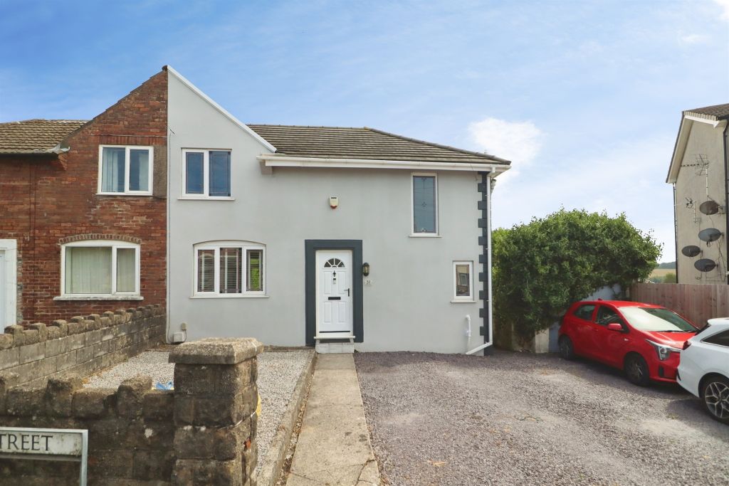 Property photo 1 of 28