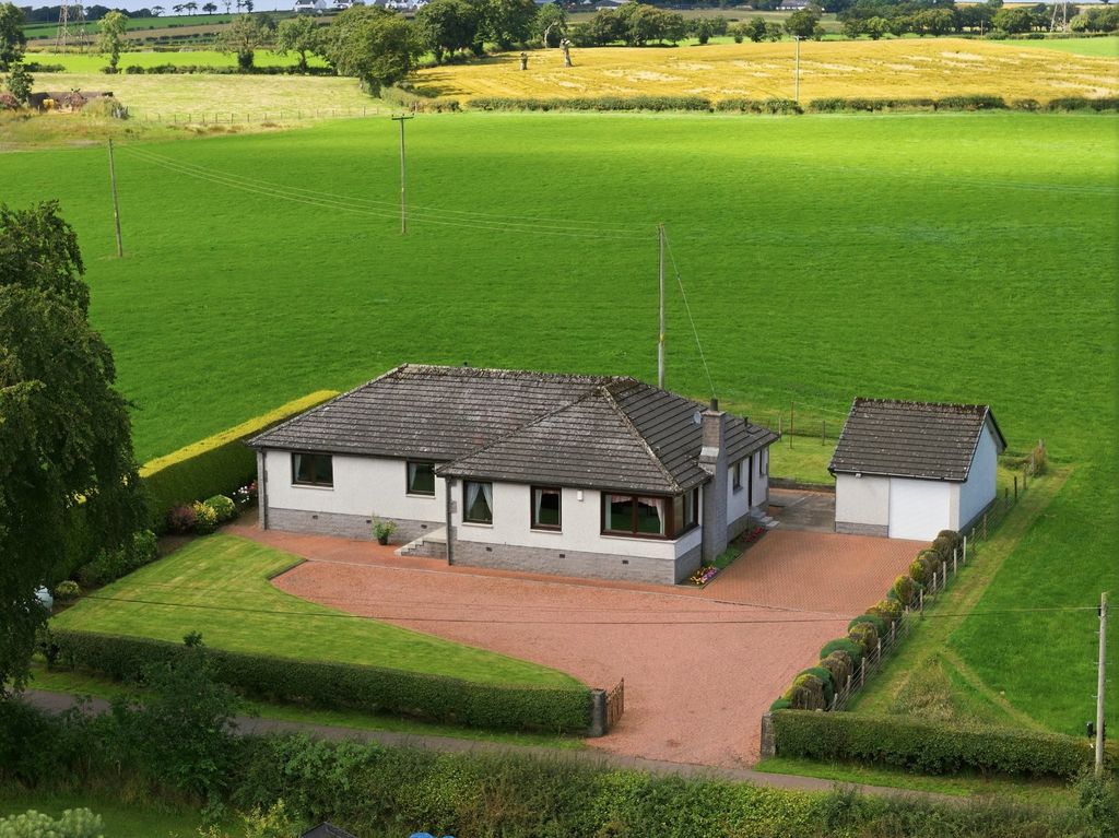 Property photo 1 of 24 Craigfield Cottage