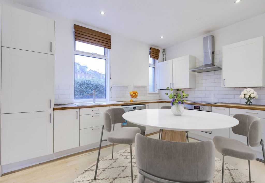 Property photo 3 of 9 Picture No. 09