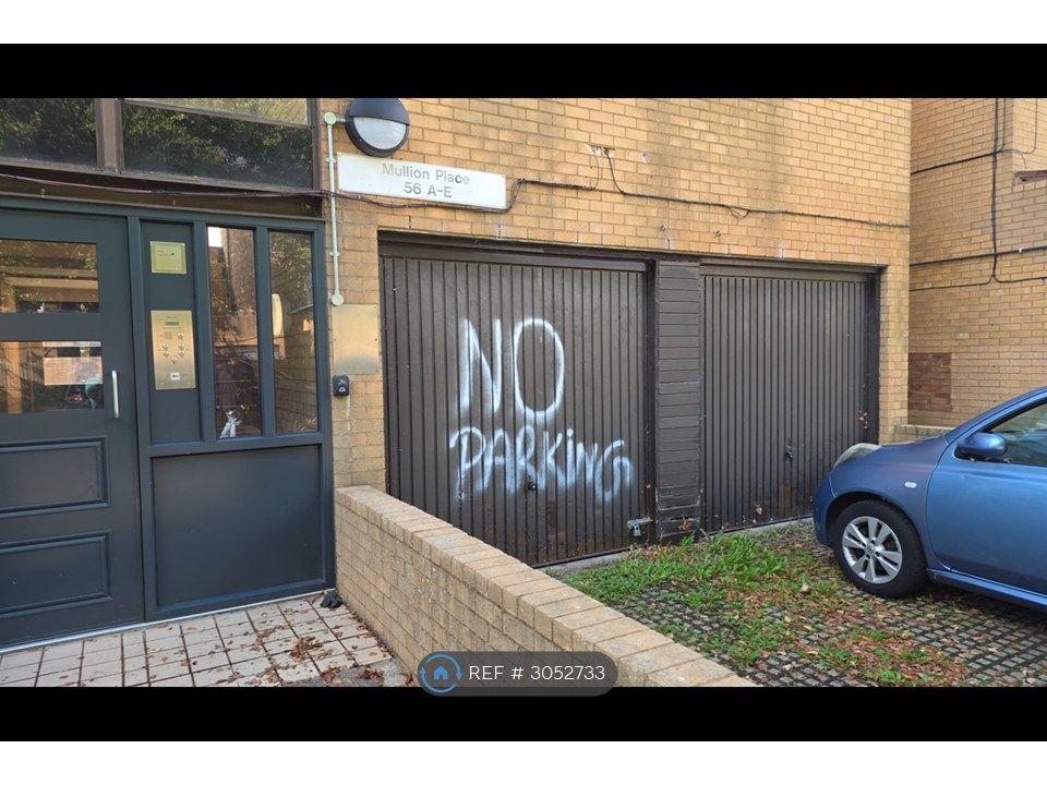 Property photo 3 of 17 Enterence/Parking