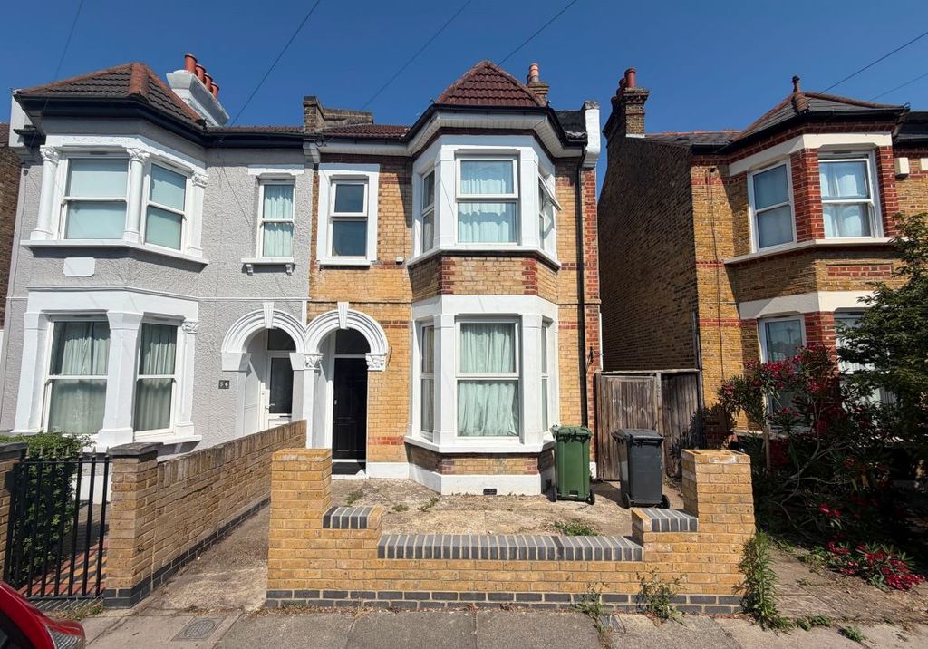 Property photo 1 of 1