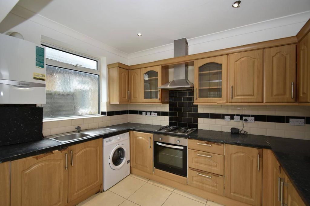 Property photo 2 of 9 Gallery