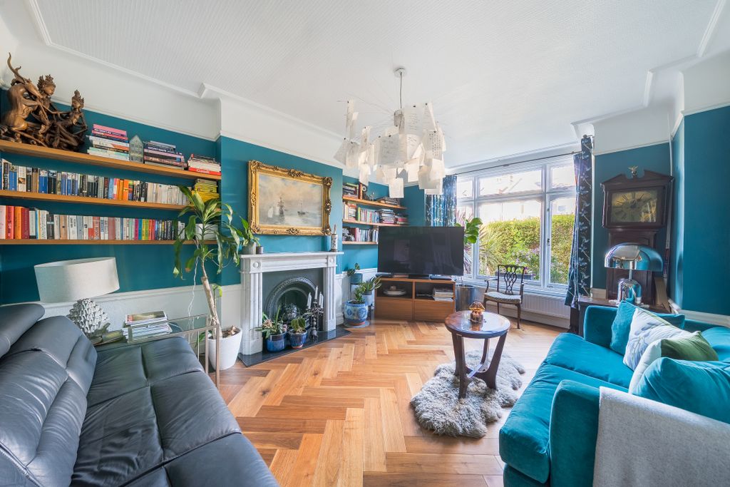 Property photo 1 of 19