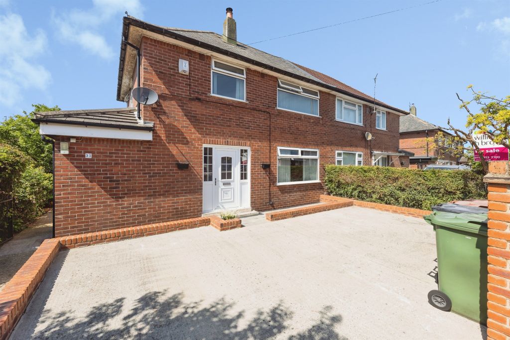 Property photo 1 of 18