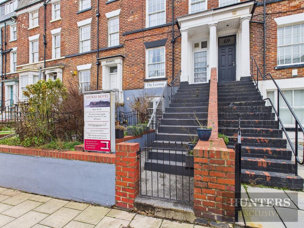 Property photo 1 of 39 Cam05316G0-Pr0315-Still005.Jpg