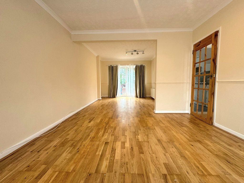 Property photo 1 of 11 7