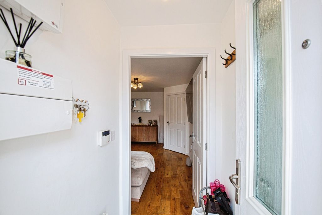 Property photo 2 of 28 Pbox-Img.Jpg