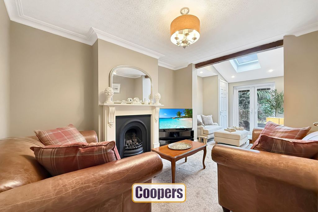 Property photo 3 of 20