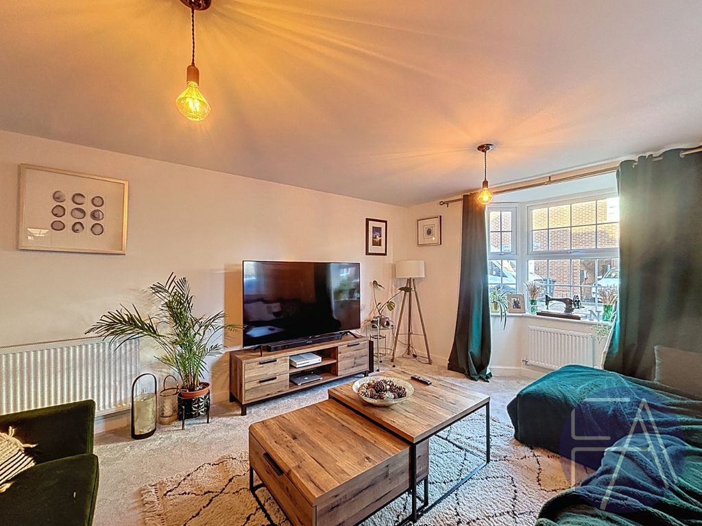 Property photo 3 of 38 4417284