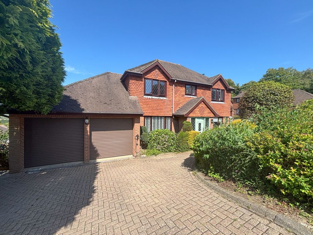 Property photo 1 of 25