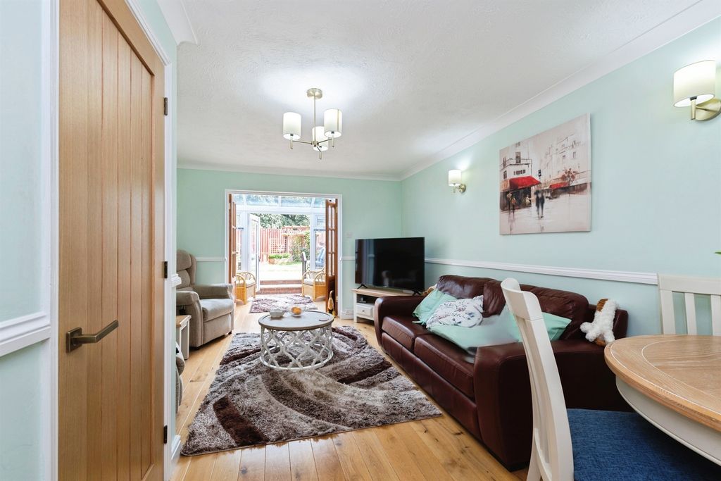 Property photo 2 of 15