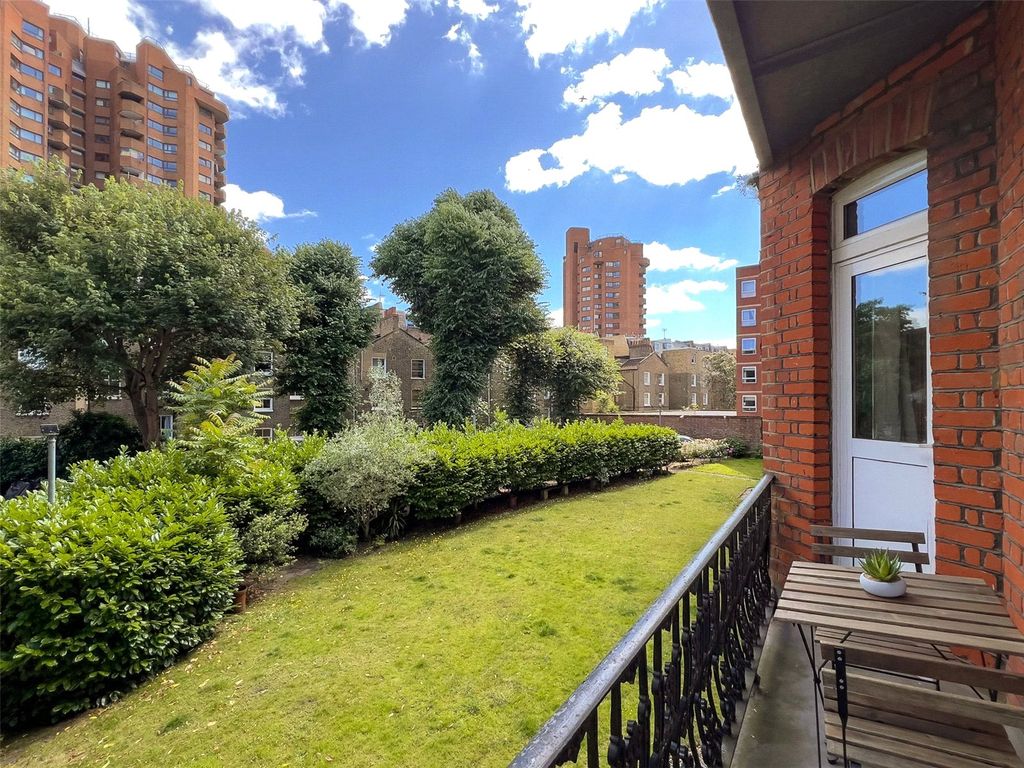 Property photo 2 of 14 Balcony