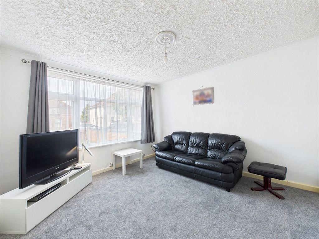 Property photo 2 of 17 Picture No. 02