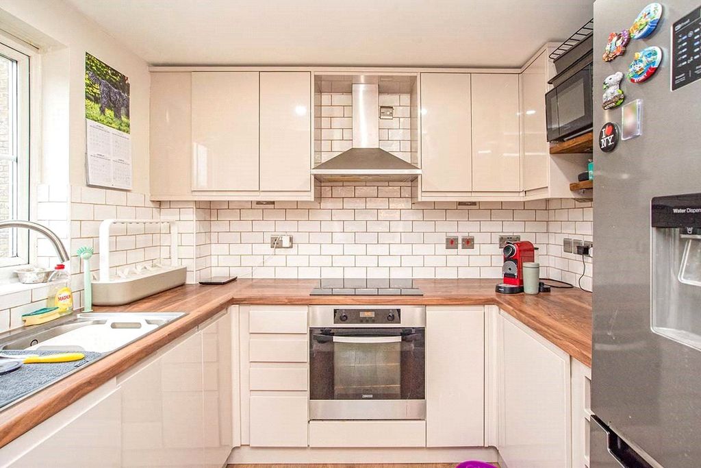 Property photo 2 of 9 Picture No. 06