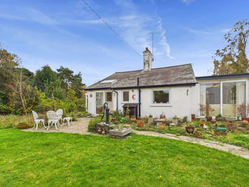 Property photo 2 of 28