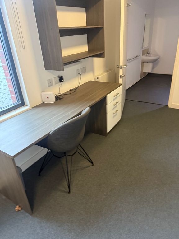 Property photo 3 of 5