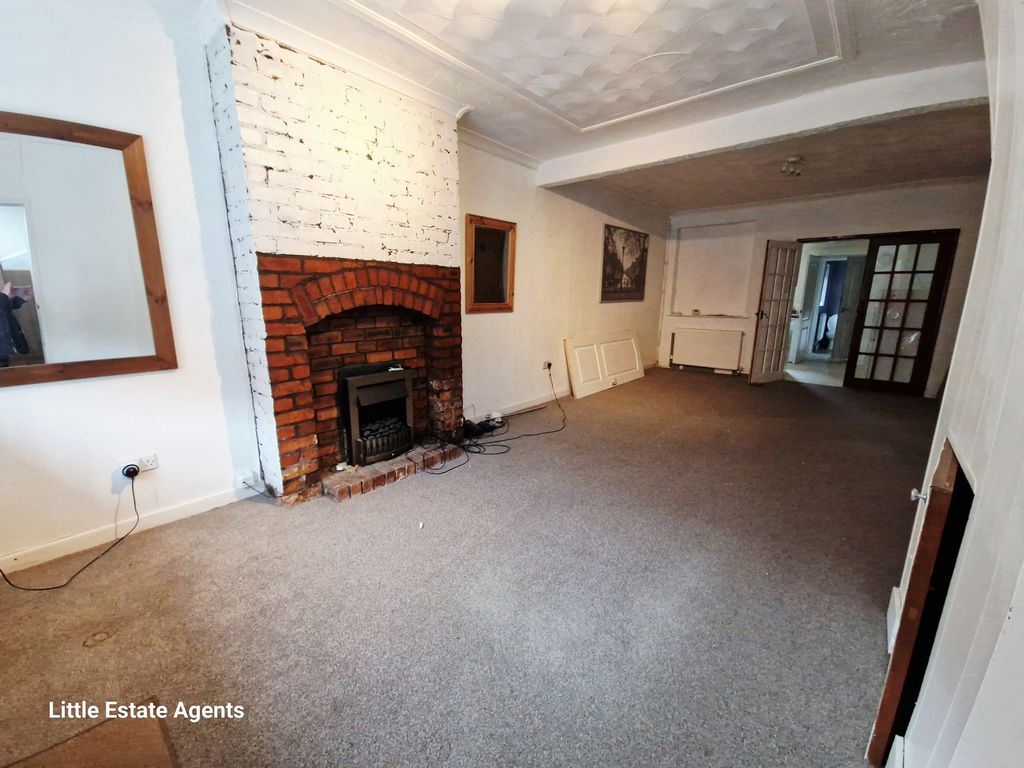 Property photo 2 of 11 Photo 2