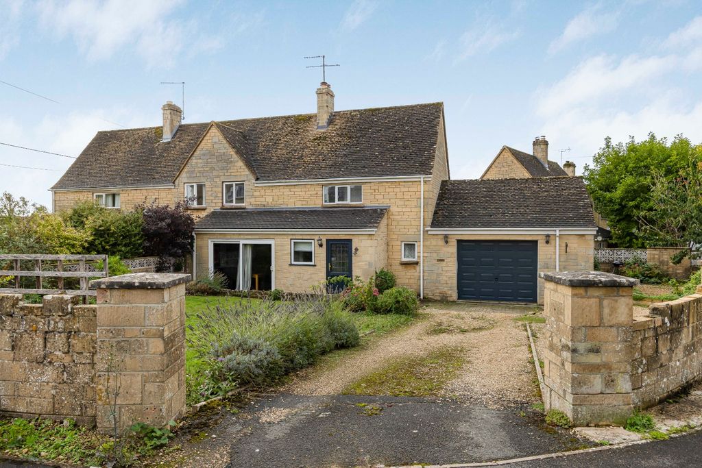 Property photo 1 of 27 Picture No. 02