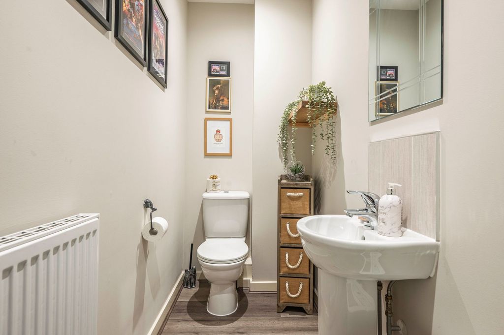 Additional image 8 of 2 bed end terrace house for saleThe Furrows, Bourton-On-The-Water GL54