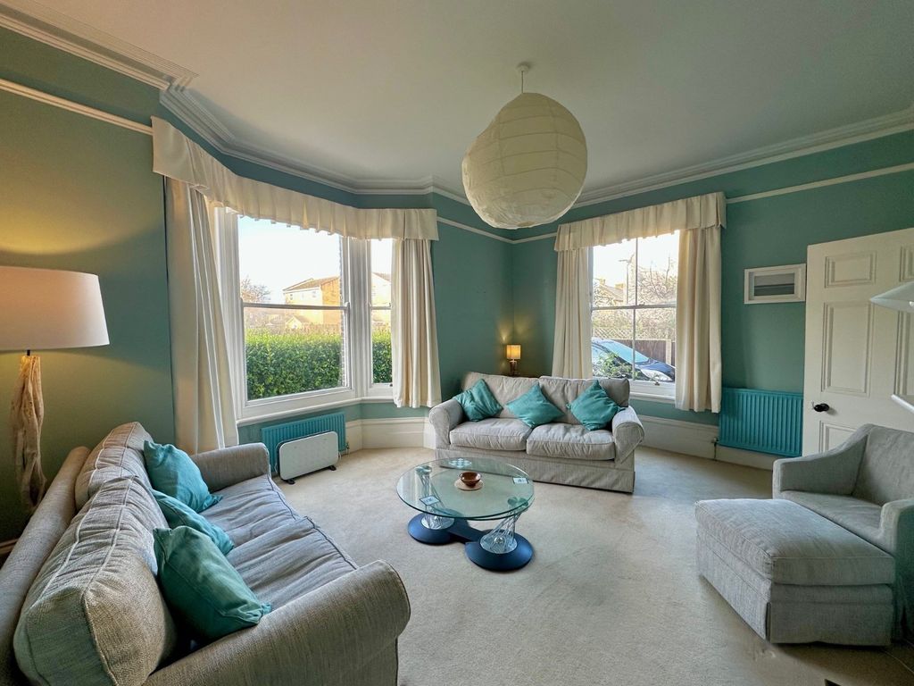 Property photo 2 of 19 Picture No. 22