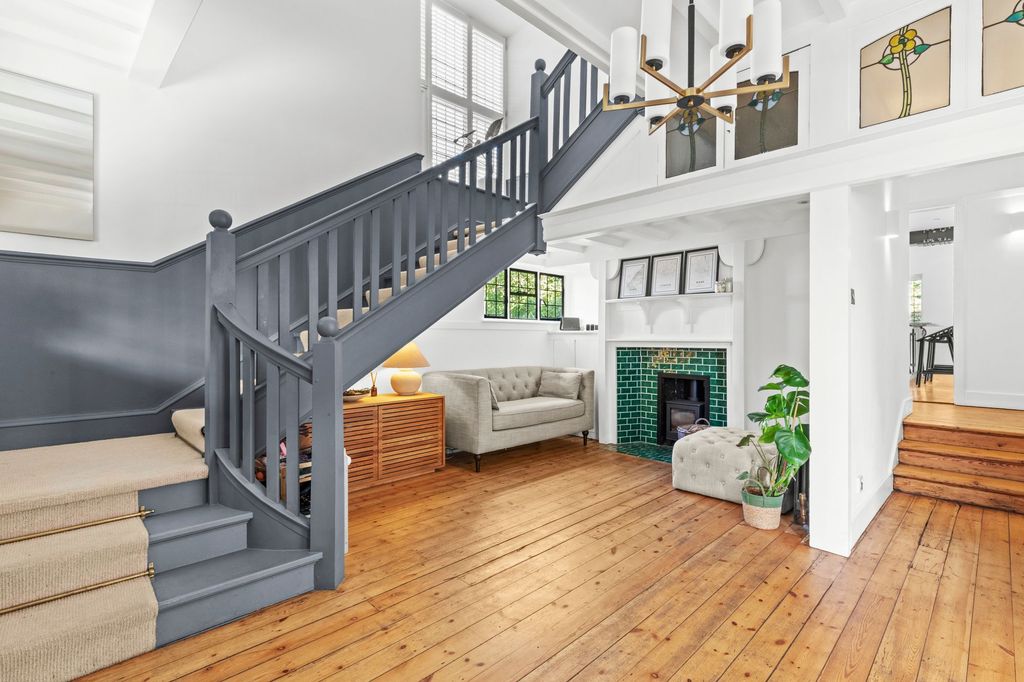 Additional image 7 of 5 bed detached house for saleRectory Avenue, High Wycombe HP13
