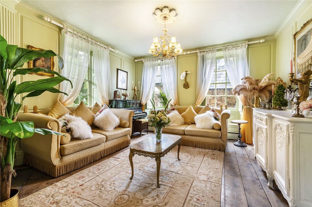 Property photo 3 of 33 Drawing Room