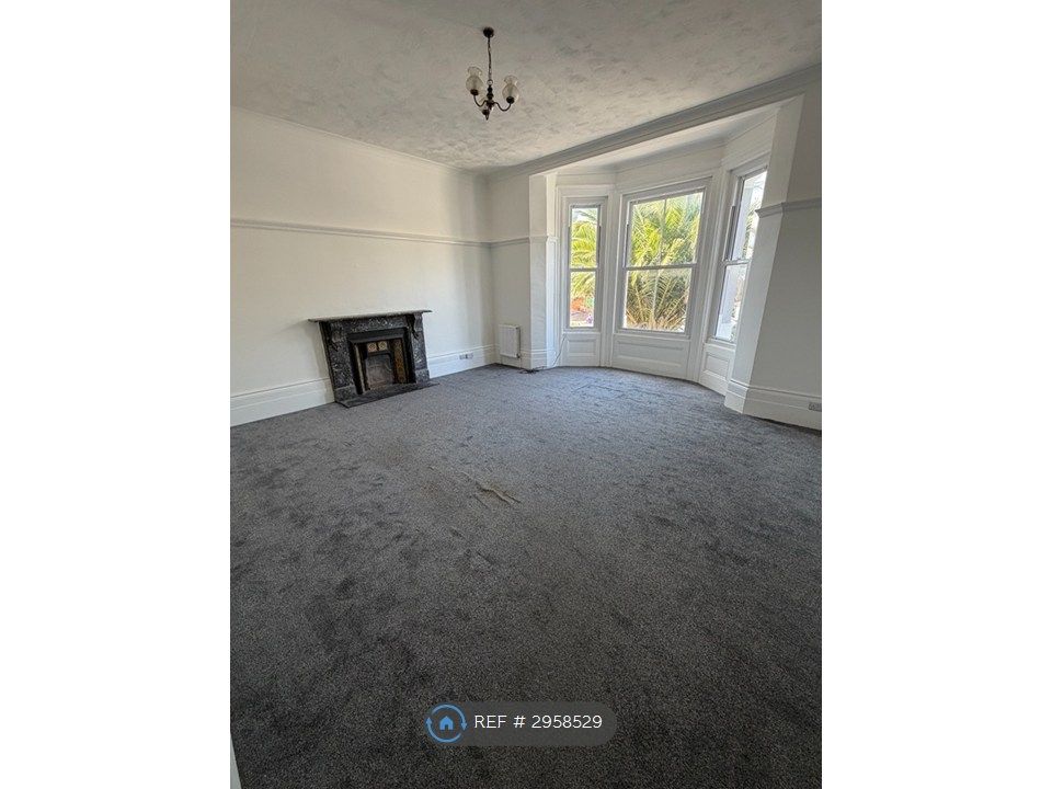 Property photo 1 of 8 Large Lounge With Feature Fireplace