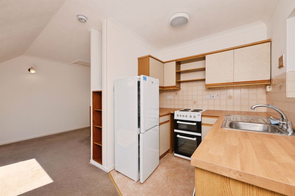 Property photo 2 of 9
