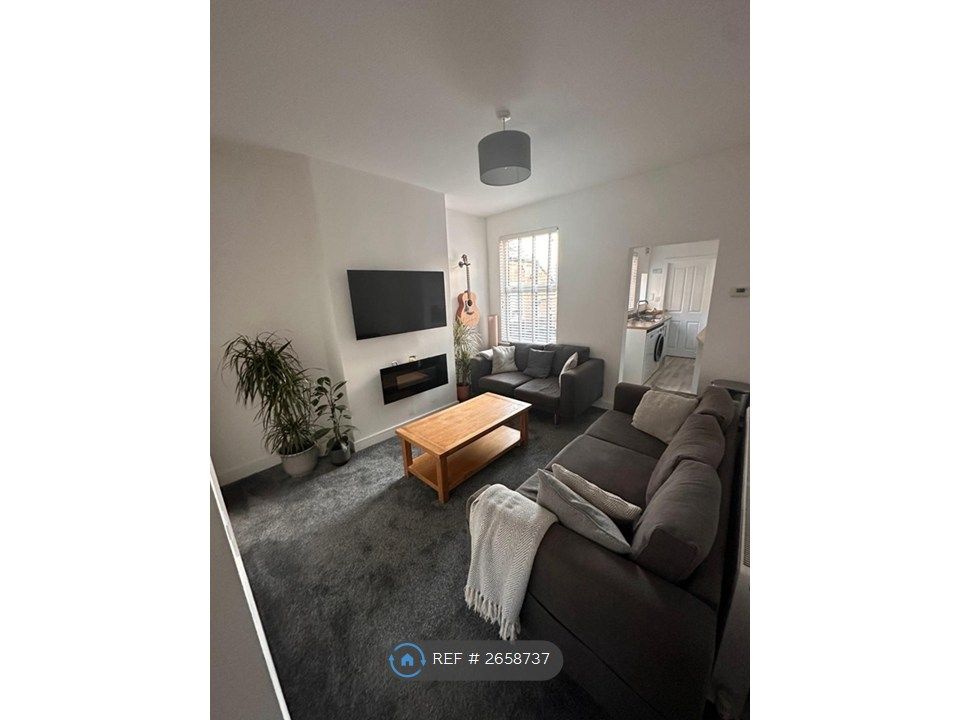 Property photo 3 of 18 Main Living Room