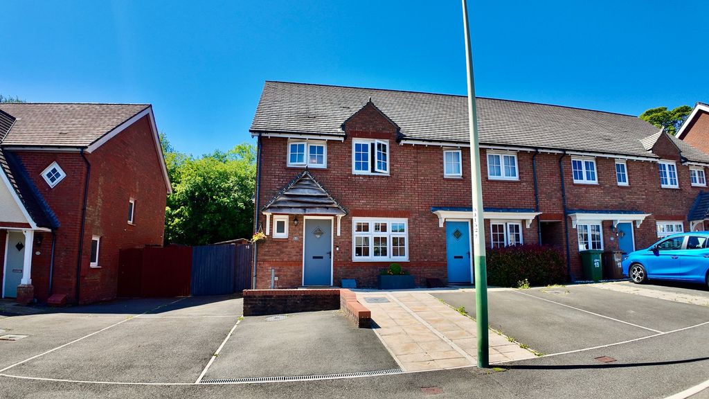 Property photo 1 of 42