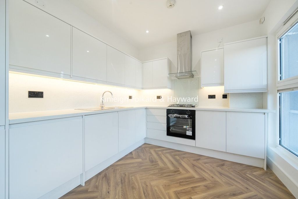 Property photo 3 of 17 Picture No. 07