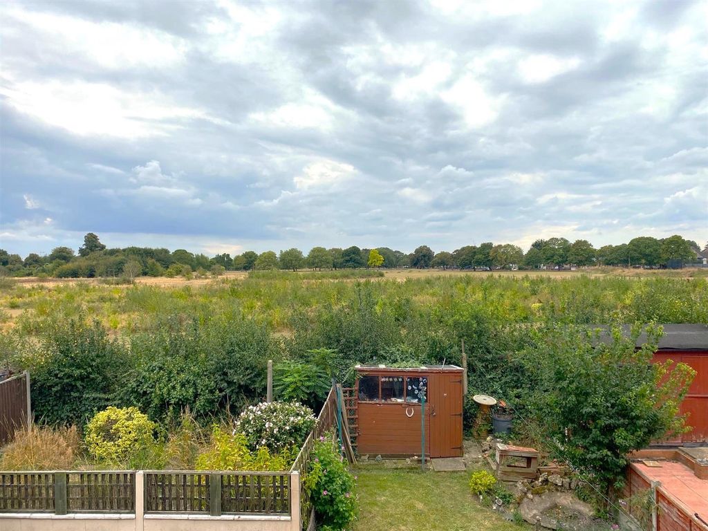 Property photo 2 of 17 W17.Jpg