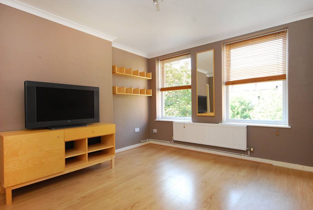 Property photo 3 of 9