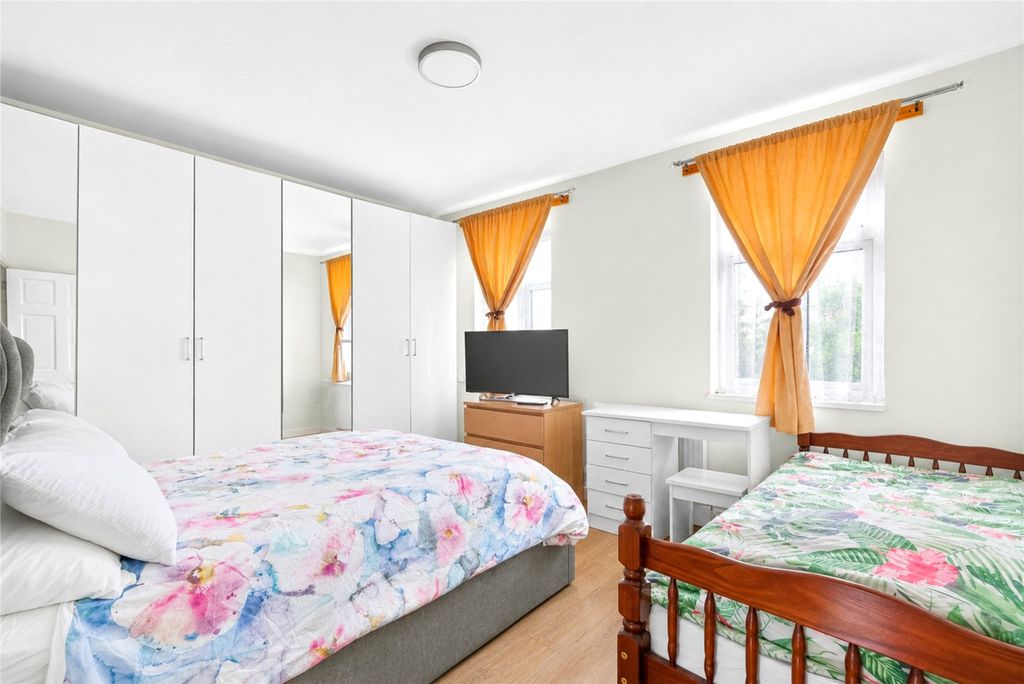 Property photo 3 of 13 Picture No. 01