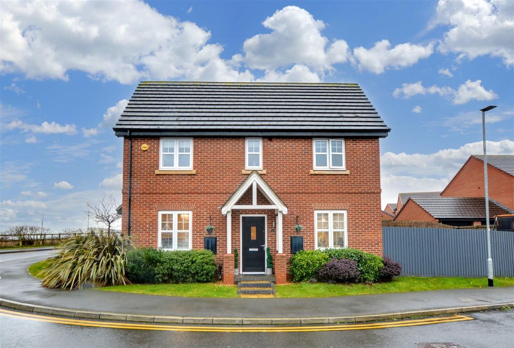 Property photo 1 of 14 Front_1.Jpeg