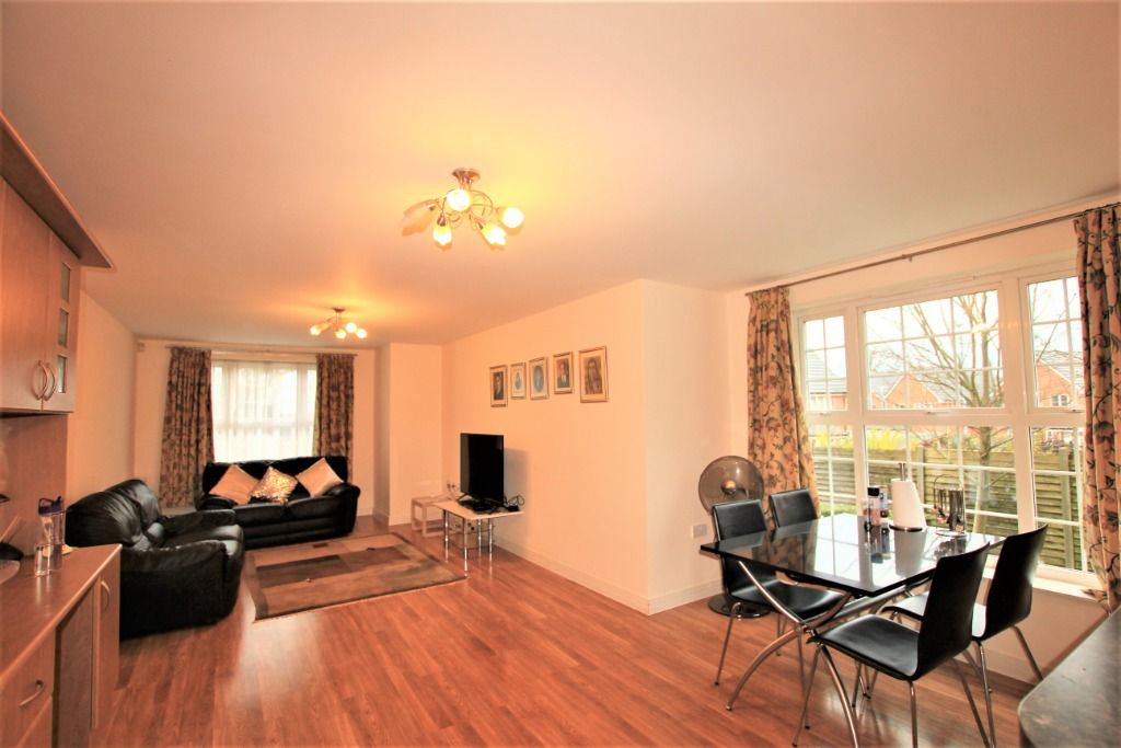 Property photo 2 of 10