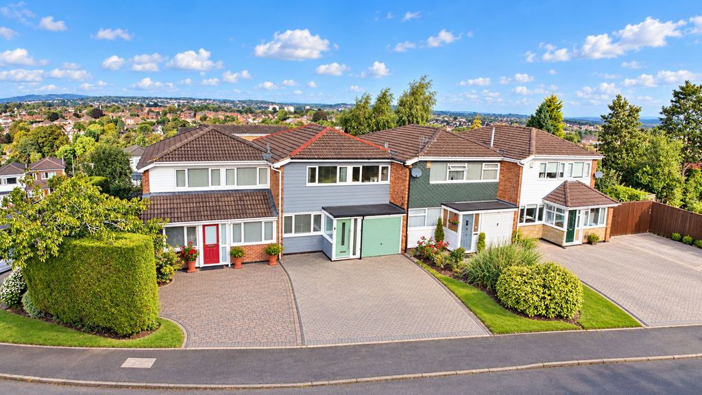 Property photo 1 of 33