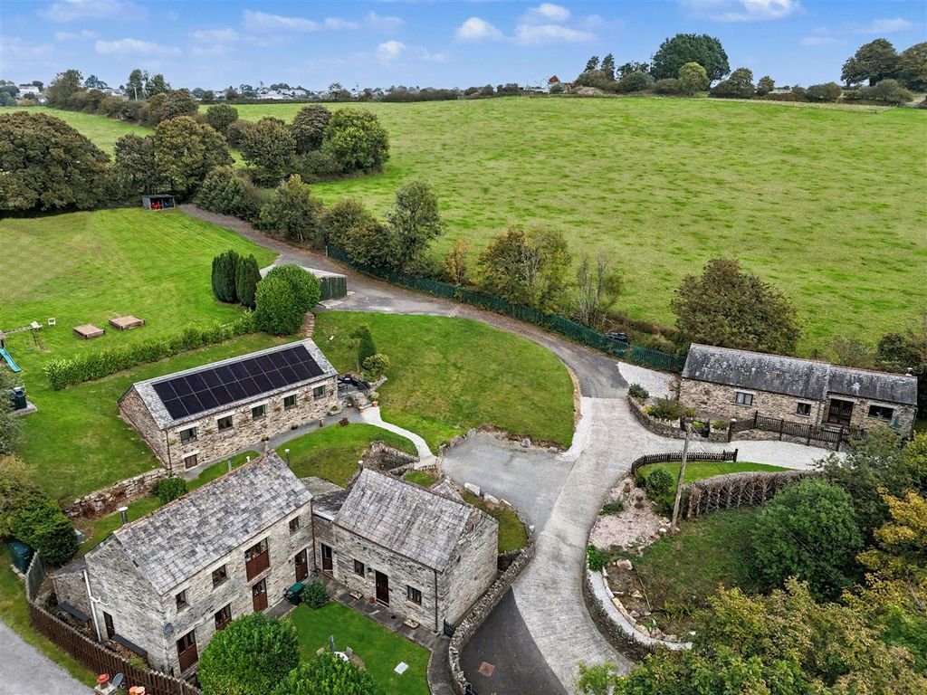 Property photo 1 of 37 Lower Pencubitt