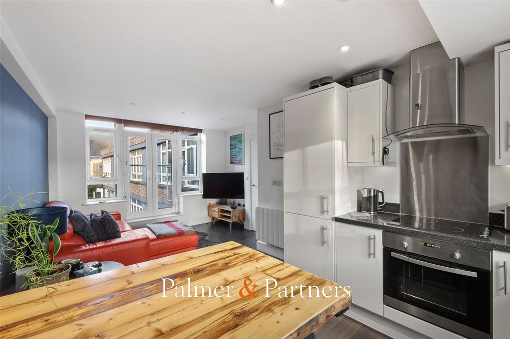 Property photo 3 of 7 Picture No. 05