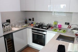 Property photo 3 of 7 Kitchen