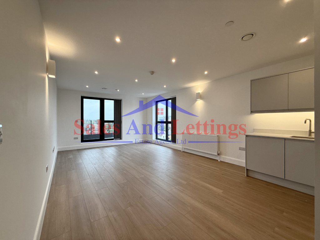 Property photo 2 of 6