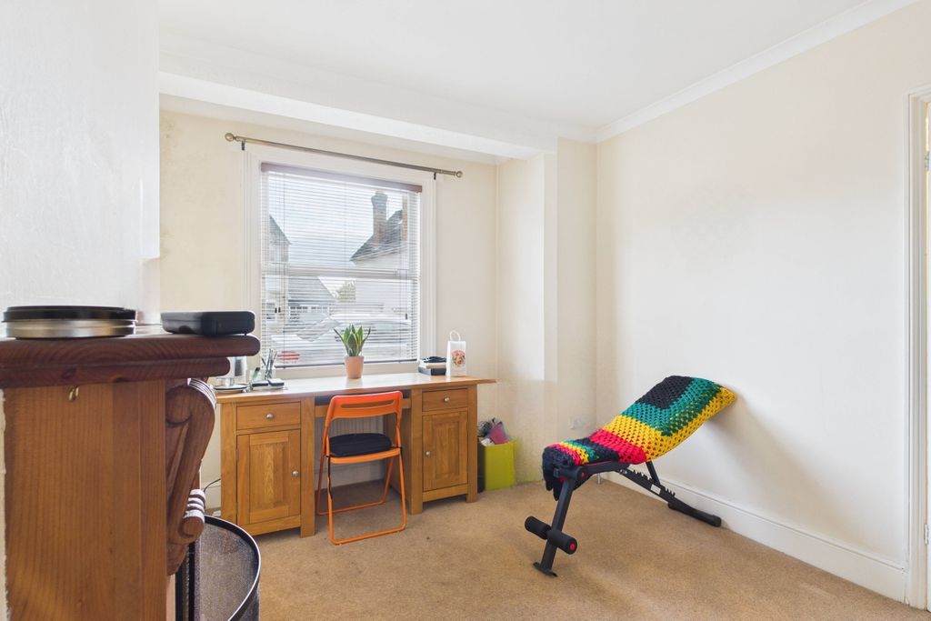 Property photo 3 of 17