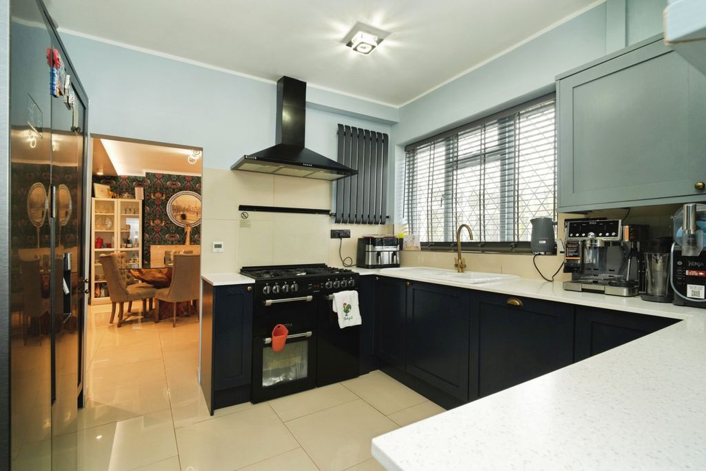 Property photo 2 of 15 Kitchen